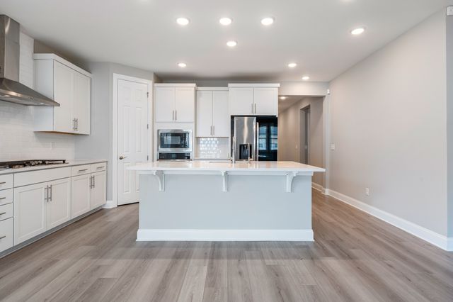 1428 Ovaldale Dr, Murfreesboro, TN 37128