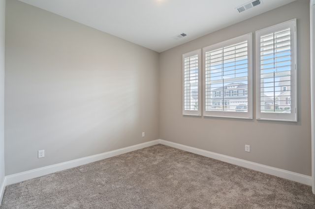 1428 Ovaldale Dr, Murfreesboro, TN 37128