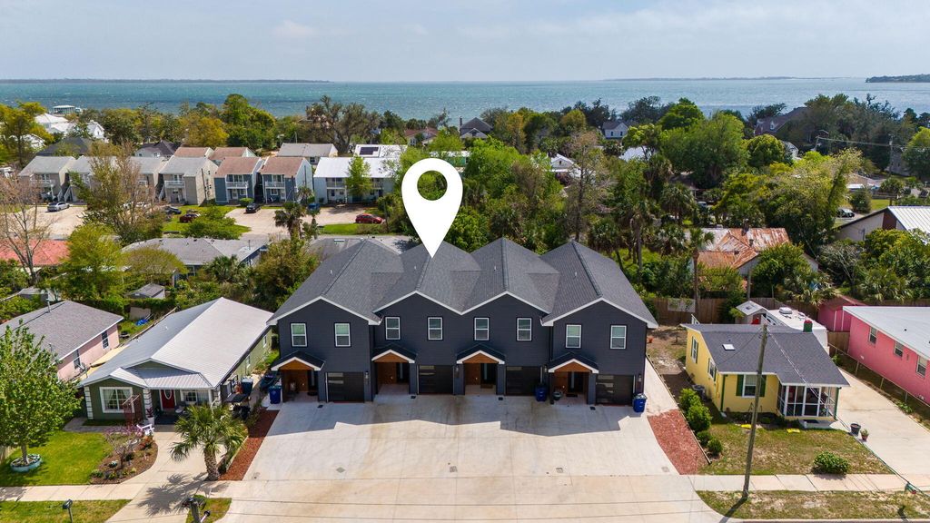 2509 W 11th Street, Panama City, FL 32401