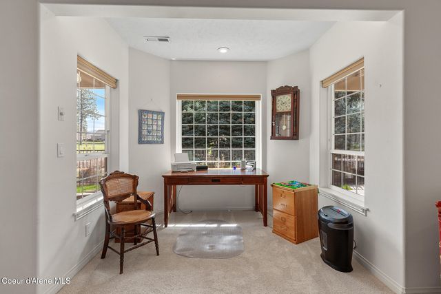744 N Dundee DR, Post Falls, ID 83854