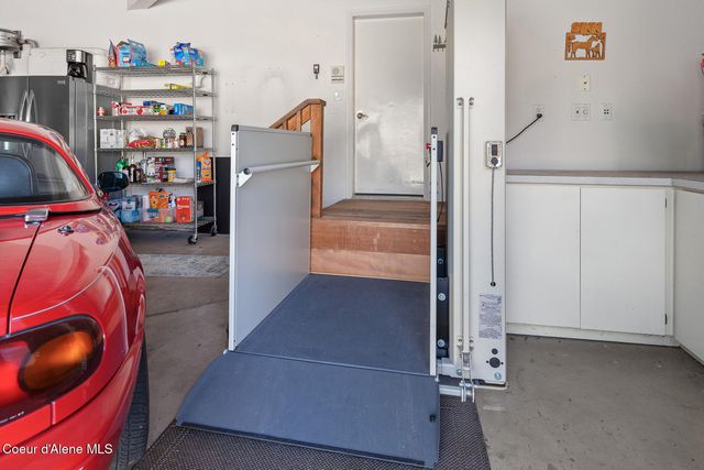 744 N Dundee DR, Post Falls, ID 83854