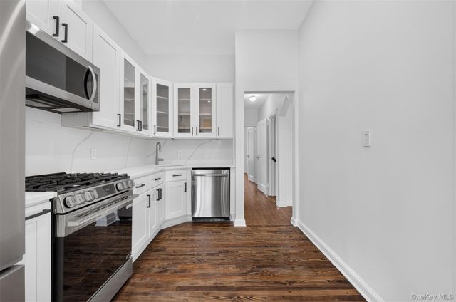 6706 Thornton Place, Forest Hills, NY 11375