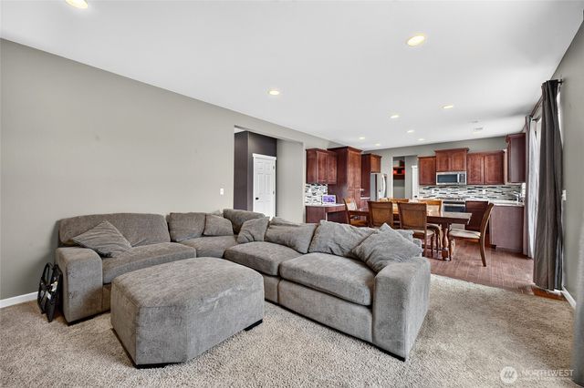 12014 181st Avenue E, Bonney Lake, WA 98391