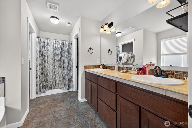 12014 181st Avenue E, Bonney Lake, WA 98391