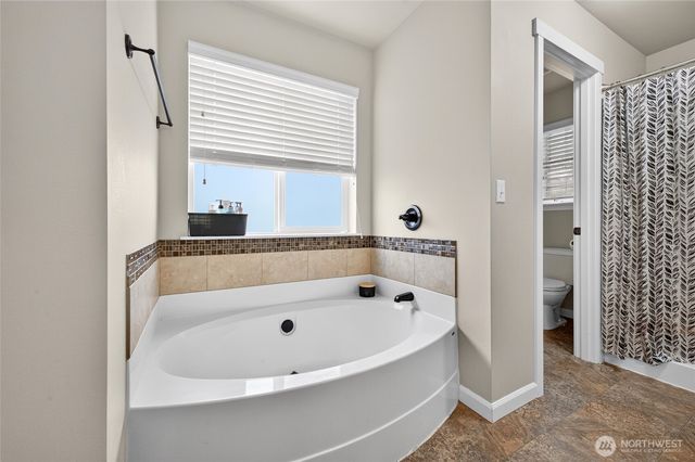 12014 181st Avenue E, Bonney Lake, WA 98391