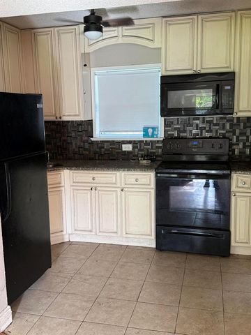 1835 31st Avenue, Vero Beach, FL 32960