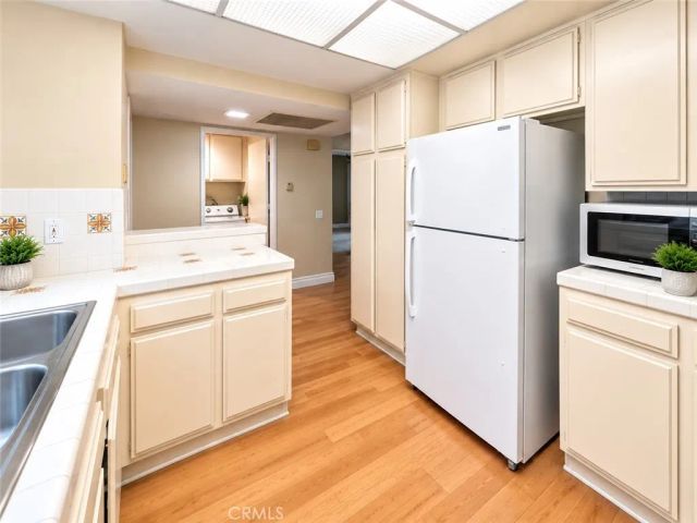 16581 Grunion Lane 105, Huntington Beach, CA 92649