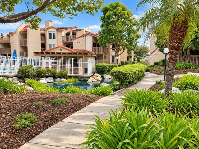 16581 Grunion Lane 105, Huntington Beach, CA 92649