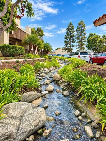 16581 Grunion Lane 105, Huntington Beach, CA 92649