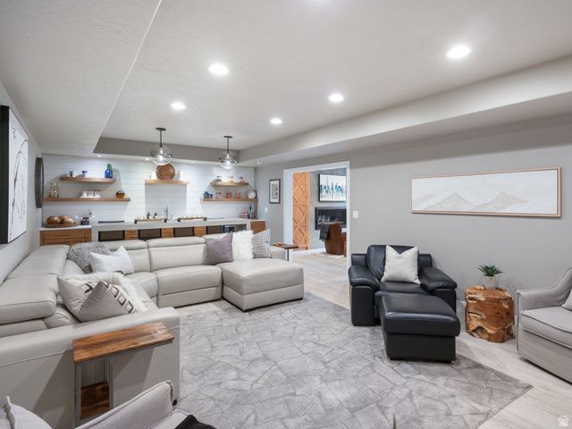 6884 W 9530 N, Highland, UT 84003