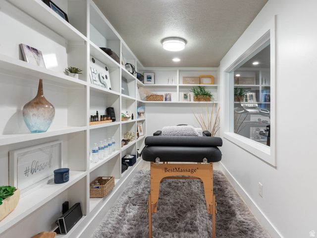 6884 W 9530 N, Highland, UT 84003