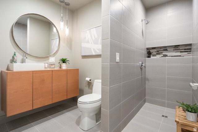 6884 W 9530 N, Highland, UT 84003