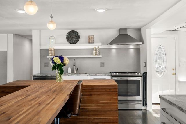 121 Leighton Rd, Boston, MA 02136