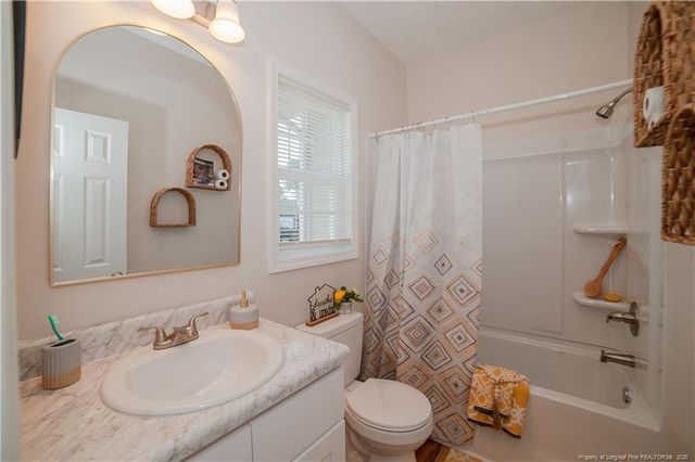 3230 Nontucket Lane, Hope Mills, NC 28348