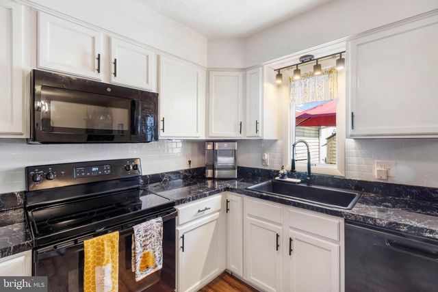 25 PIONEER LN, Gettysburg, PA 17325