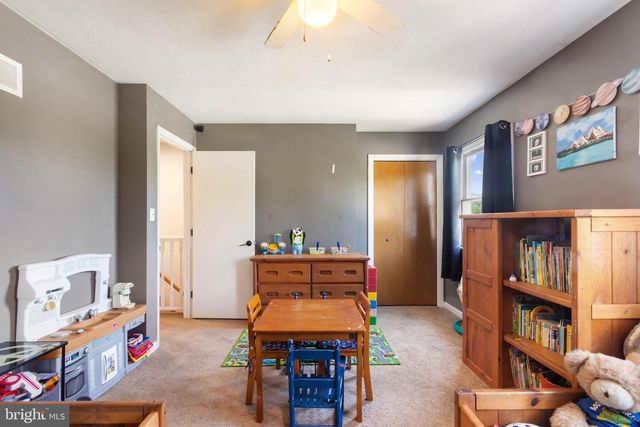 25 PIONEER LN, Gettysburg, PA 17325