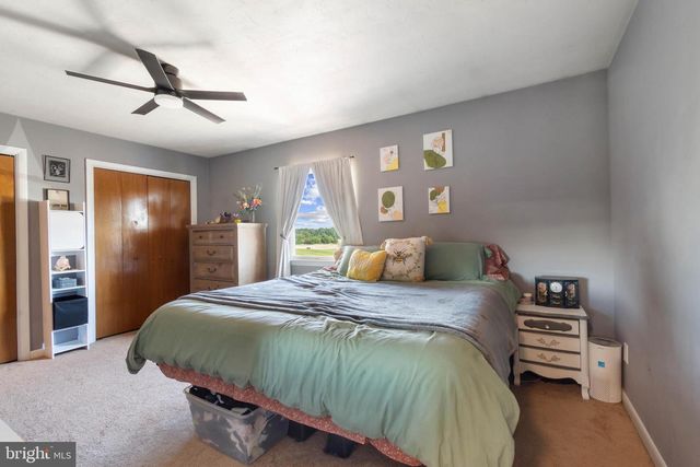 25 PIONEER LN, Gettysburg, PA 17325