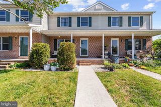 25 PIONEER LN, Gettysburg, PA 17325