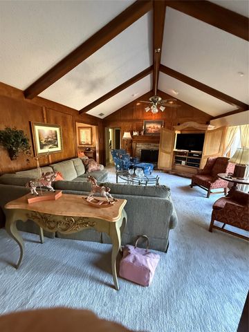 2801 W Aspen Court, Plano, TX 75075