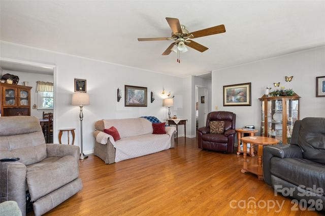354 Oakdale Road, Waynesville, NC 28786