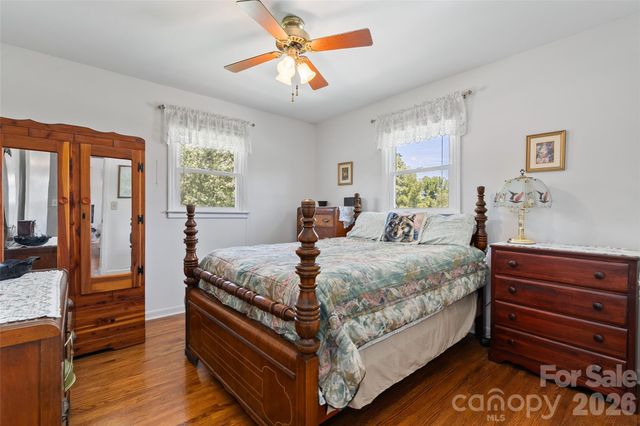 354 Oakdale Road, Waynesville, NC 28786