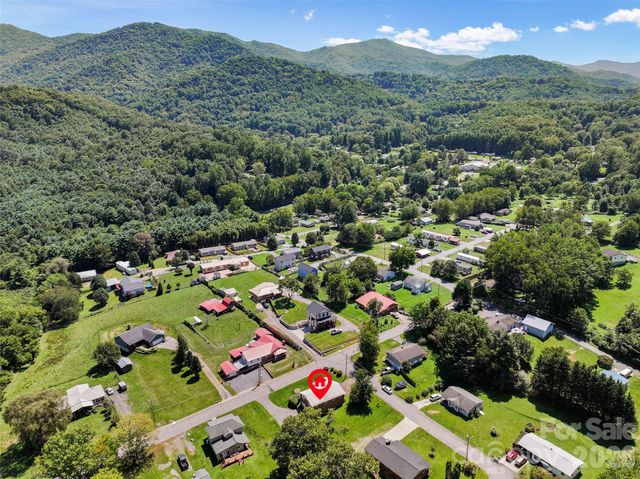 354 Oakdale Road, Waynesville, NC 28786