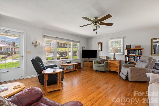 354 Oakdale Road, Waynesville, NC 28786