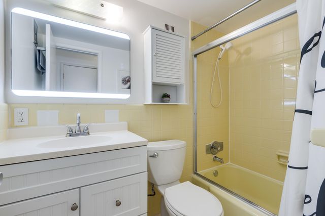 801 Atlantic Shores Boulevard 104, Hallandale Beach, FL 33009