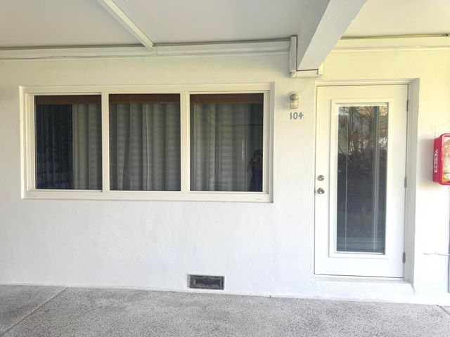 801 Atlantic Shores Boulevard 104, Hallandale Beach, FL 33009