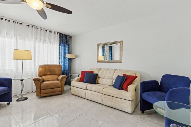 801 Atlantic Shores Boulevard 104, Hallandale Beach, FL 33009