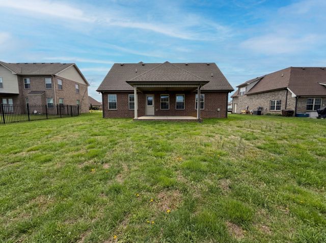 2919 Ronstadt Dr, Christiana, TN 37037