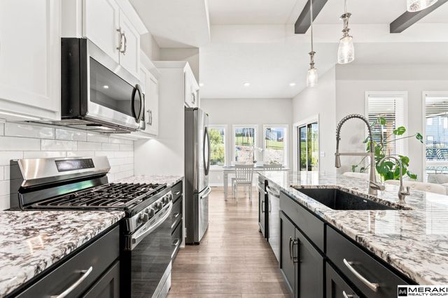 10215 Pintail Drive, Papillion, NE 68046
