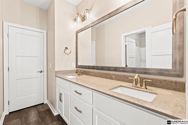 10215 Pintail Drive, Papillion, NE 68046