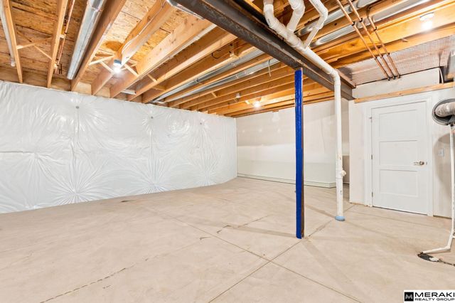 10215 Pintail Drive, Papillion, NE 68046