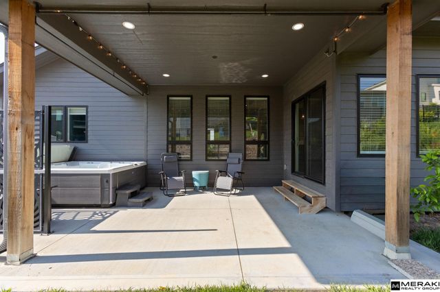10215 Pintail Drive, Papillion, NE 68046