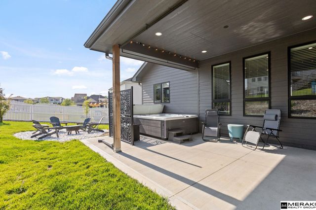 10215 Pintail Drive, Papillion, NE 68046