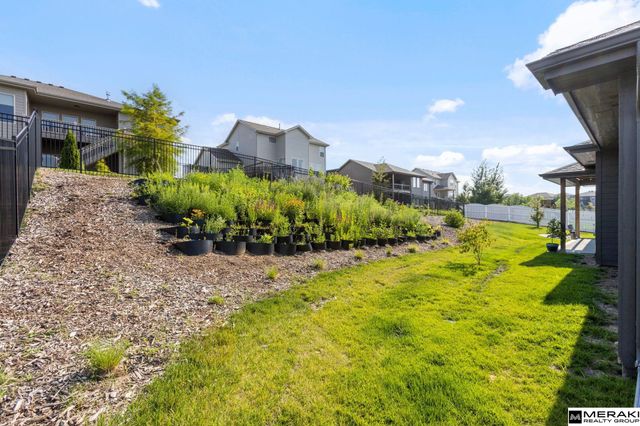 10215 Pintail Drive, Papillion, NE 68046