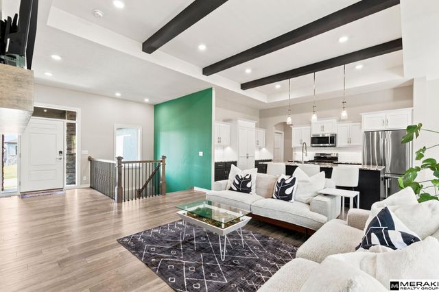 10215 Pintail Drive, Papillion, NE 68046