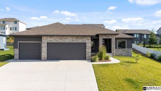 10215 Pintail Drive, Papillion, NE 68046