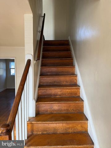 824 GLENWOOD AVE, Baltimore, MD 21212