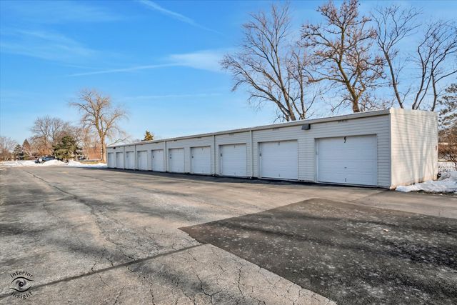 2900 Maple Avenue 22A, Downers Grove, IL 60515