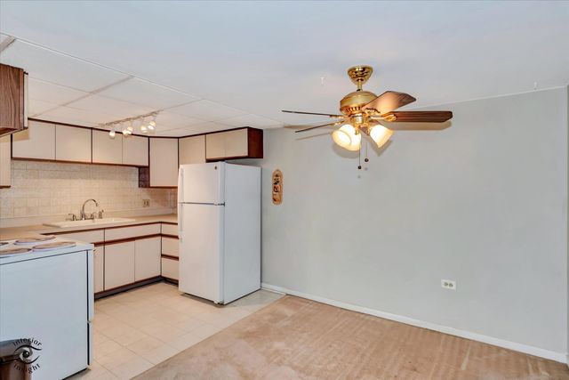 2900 Maple Avenue 22A, Downers Grove, IL 60515