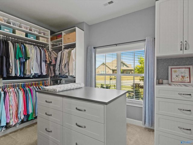 105 Willow Lake Circle SW, Huntsville, AL 35824