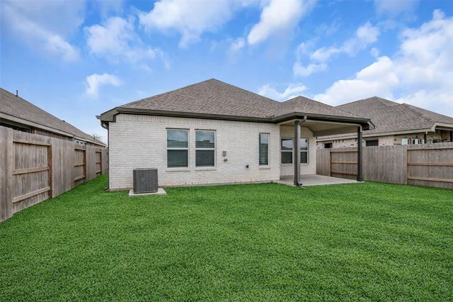 19419 Valletta Green Drive, Hockley, TX 77447