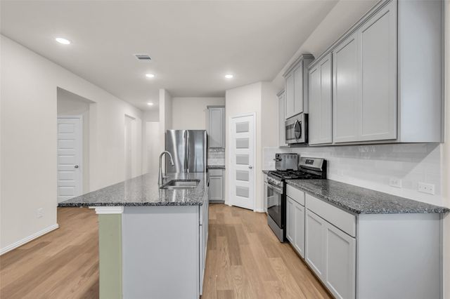 19419 Valletta Green Drive, Hockley, TX 77447