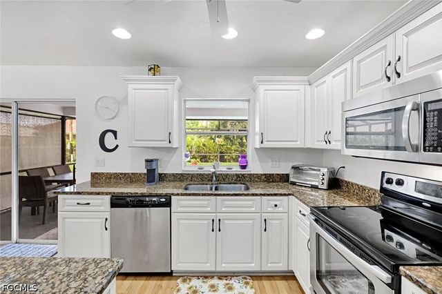231 SW Trafalgar PKWY, Cape Coral, FL 33991