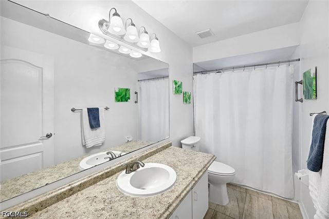 231 SW Trafalgar PKWY, Cape Coral, FL 33991