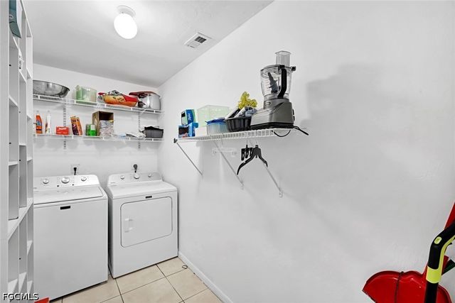 231 SW Trafalgar PKWY, Cape Coral, FL 33991