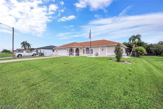 231 SW Trafalgar PKWY, Cape Coral, FL 33991