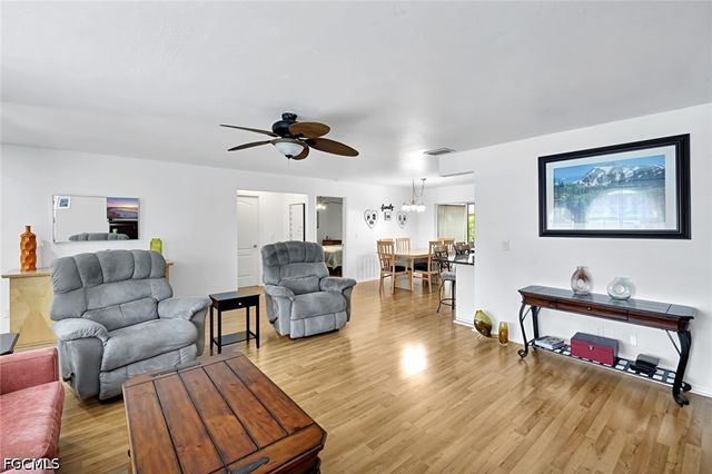 231 SW Trafalgar PKWY, Cape Coral, FL 33991